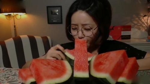 吃瓜系统王美人,揭秘吃瓜系统背后的故事